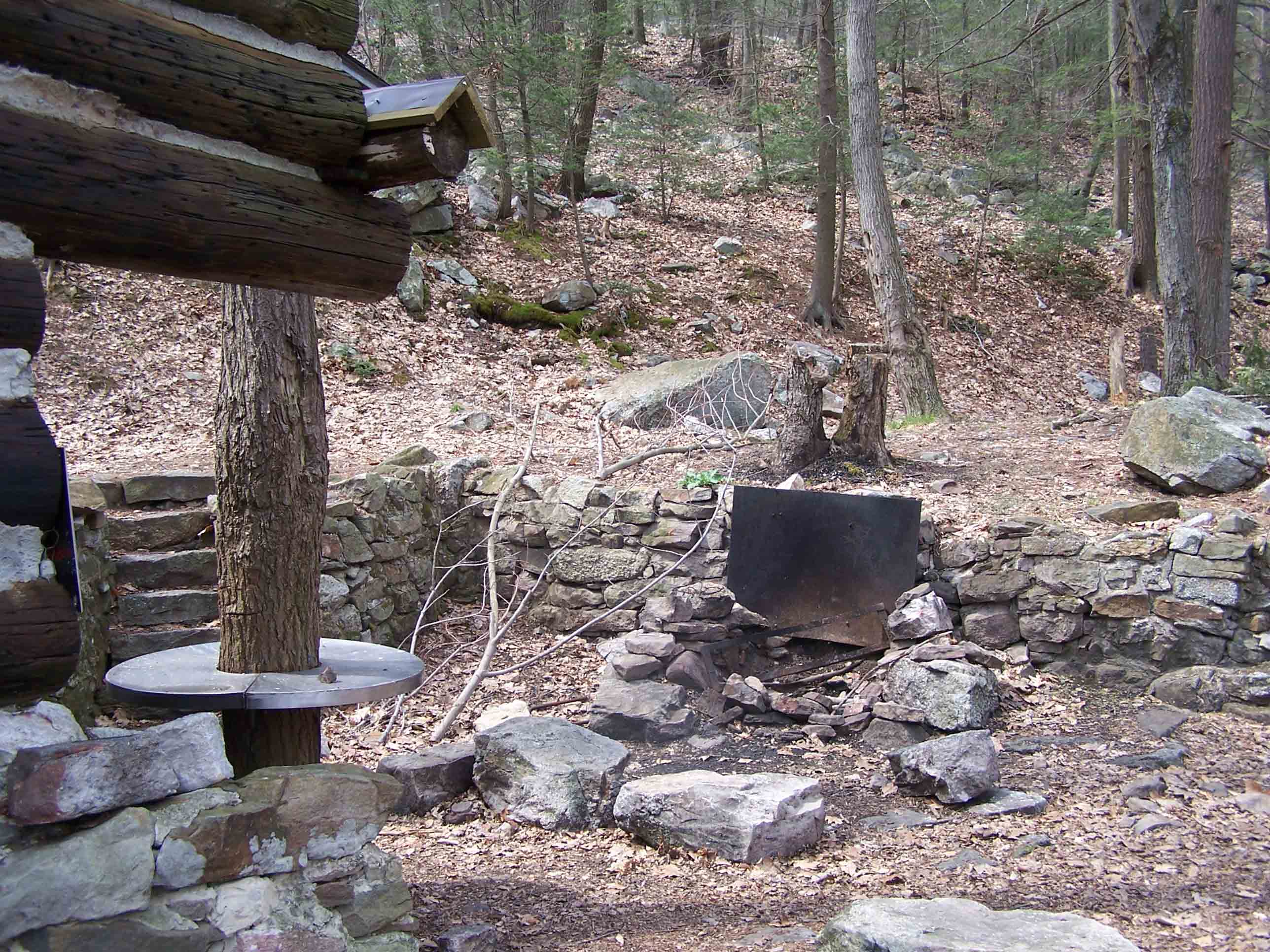 mm 6.1 - Rausch Gap Shelter. Courtesy at@rohland.org